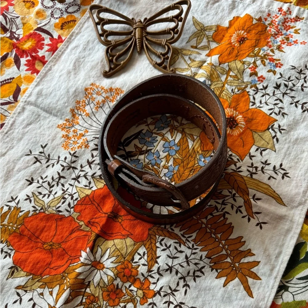 Vintage floral embossed